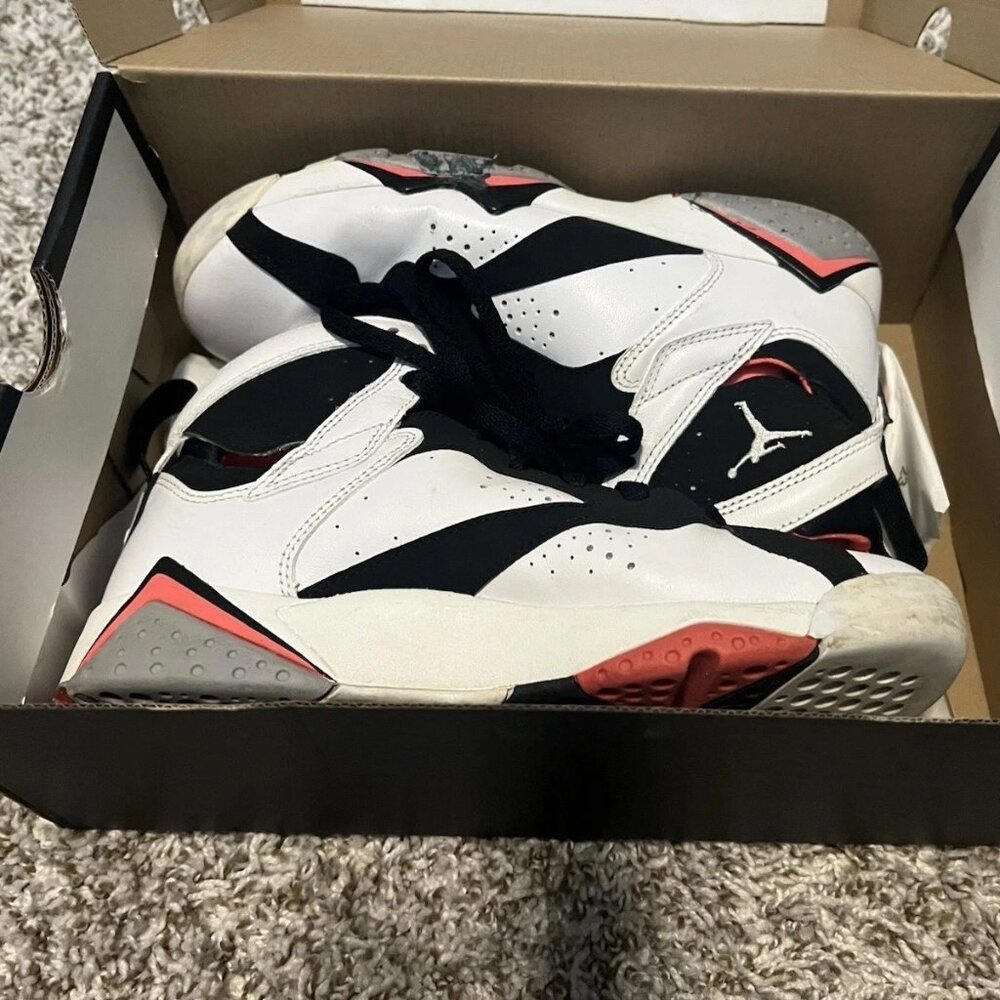 Air Jordan retro GG Hot Lava